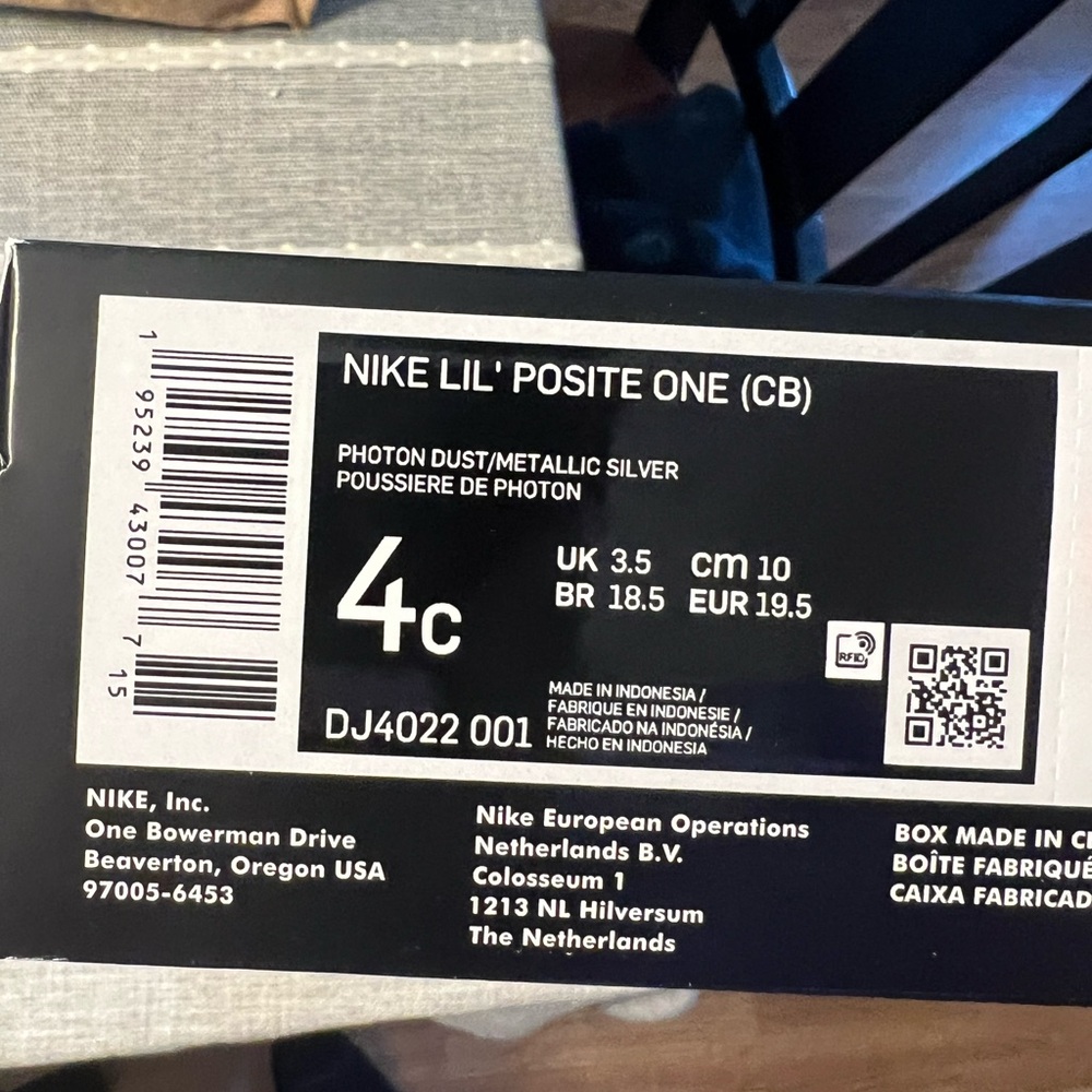 Baby Nike lil posits one (CB) size 4c - Picture 4 of 4